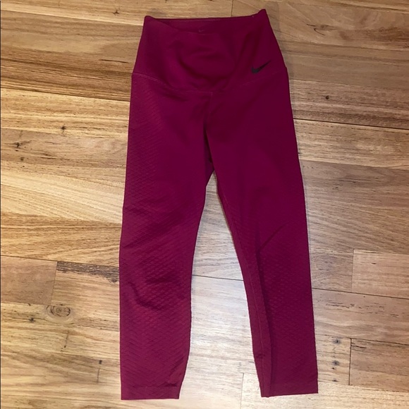 nike cropped leggings - Picture 1 of 3